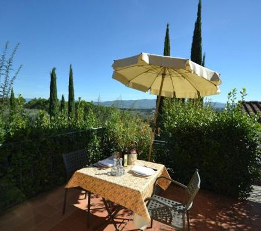 Hill-View Holiday Home with Jacuzzi, Pool & Garden in Impruneta