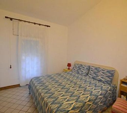 Santa Maria del Focallo Villa Sleeps 8 Pool