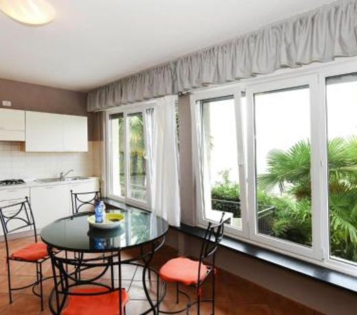 Residence Leonardo Luino - ILM02100b-CYC