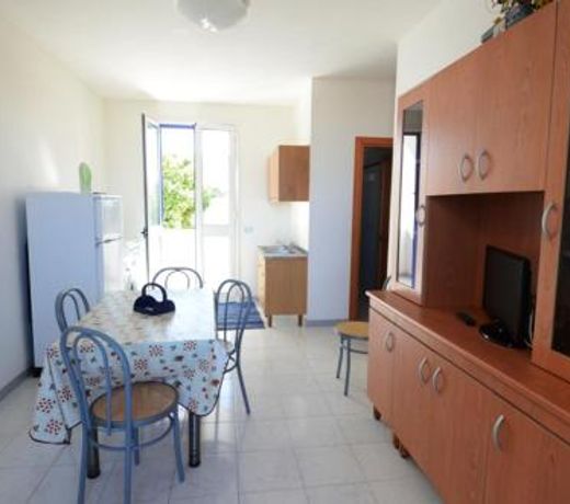 Appartamento 4 pax vicino spiaggia con parcheggio