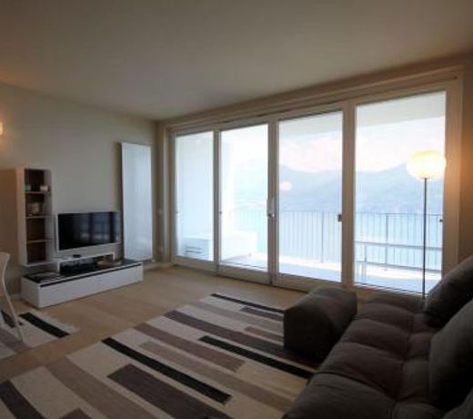 LookLake Suite Two