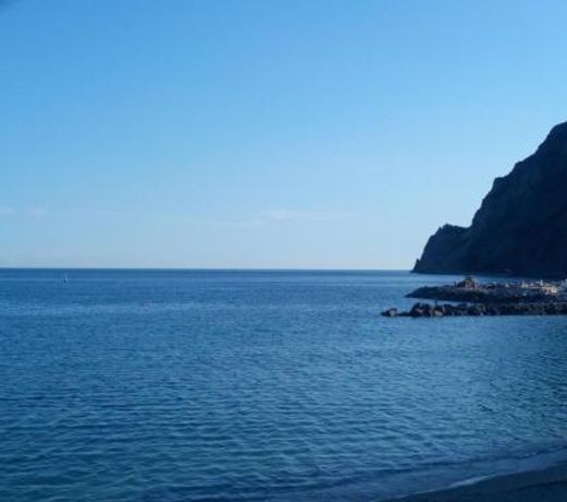 MONTEROSSO...A DUE PASSI DAL MARE