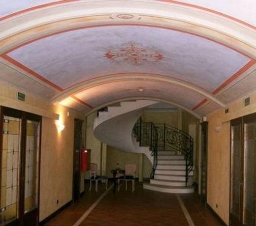 Modern Mansion in Nizza Monferrato with Swimming Pool