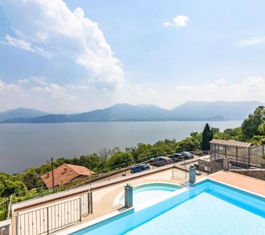 Lovely Apartment in Oggebbio with Swimming Pool