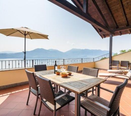 Modern Apartment with Pool in Oggebbio Italy