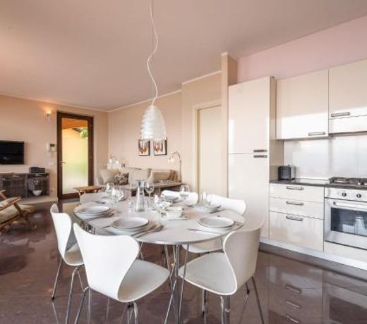 Modern Apartment with Pool in Oggebbio Italy