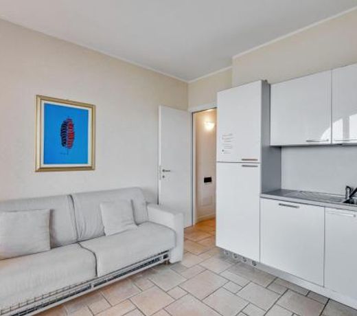 Modern Apartment in Oggebbio with Pool