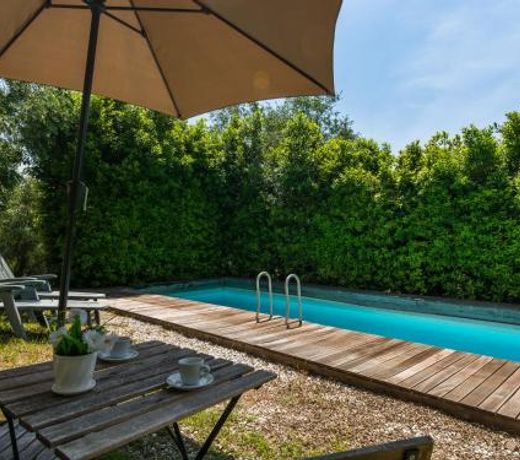 Idyllic Holiday Home in Pescia with Swimming Pool