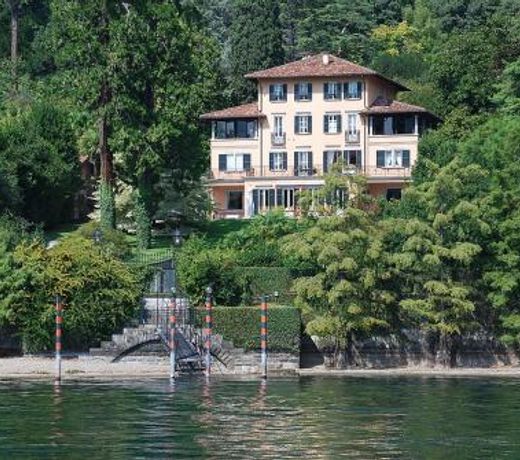 San Siro Villa Sleeps 20 Pool Air Con WiFi