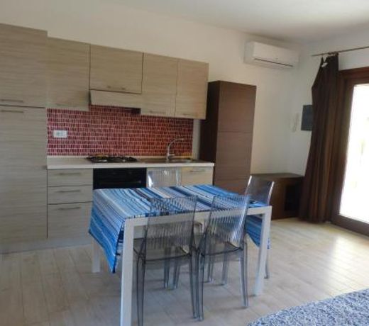 Villetta Due Livelli San Teodoro