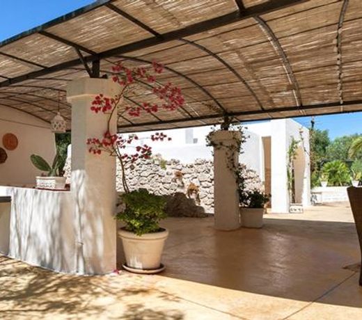 San Vito dei Normanni Villa Sleeps 12 Pool Air Con