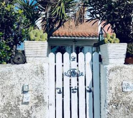 Santa Marinella Terraced house in front of the sea
