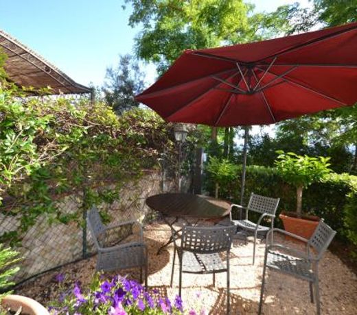 Spacious Holiday Home in Tavarnelle Val di Pesa with Pool