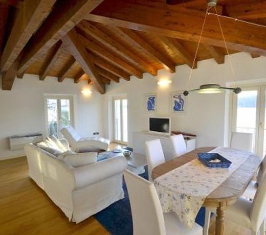 Salo Villa Sleeps 5 Air Con