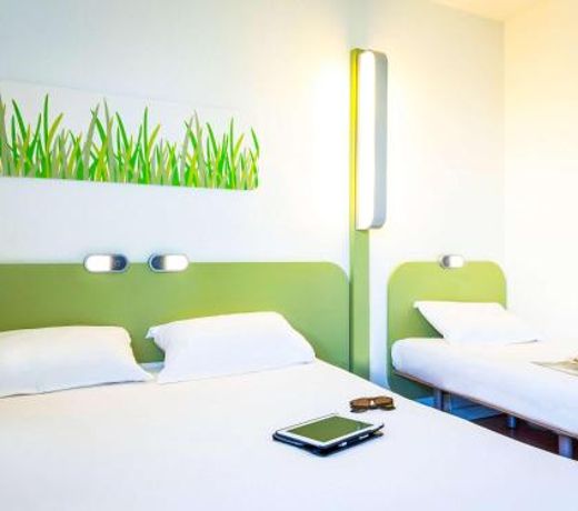 ibis budget Aubagne Paluds Agora