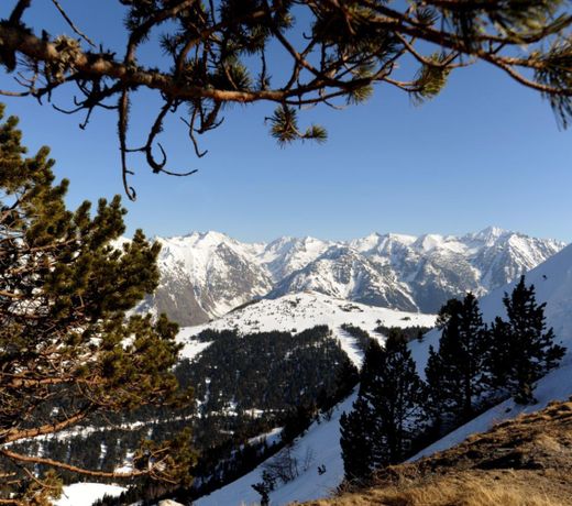 Les Trois Domaines 2p 4