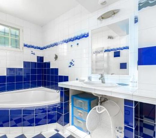 Villa Claudia Beautiful villa in a green space located in Biot