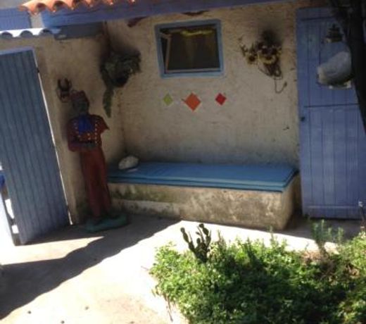 LE BONHEUR AVEC PISCINE ET JARDIN
