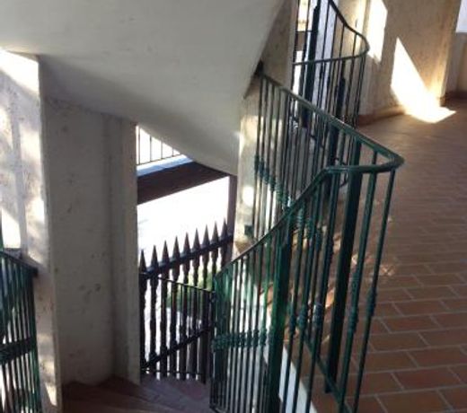 Romance in Port Grimaud