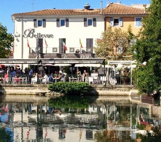 Studio de charme avec sa terrasse en plein coeur de ville