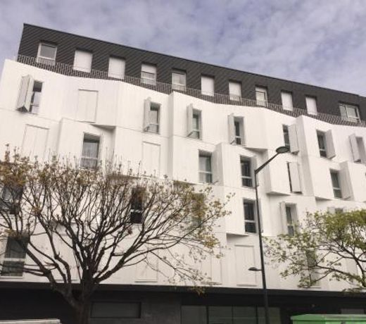 Twenty's Business Flats Mansio