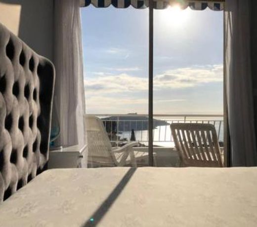 Magnifique T2 terrasse vue mer
