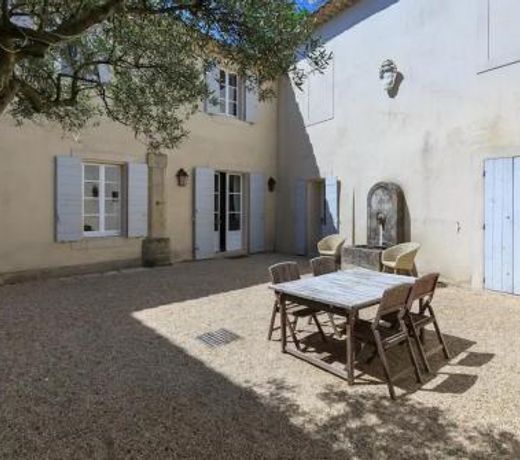 Villa de 6 chambres avec piscine privee jardin amenage et wifi a Saumane de Vaucluse