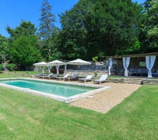 Villa de 6 chambres avec piscine privee jardin amenage et wifi a Saumane de Vaucluse