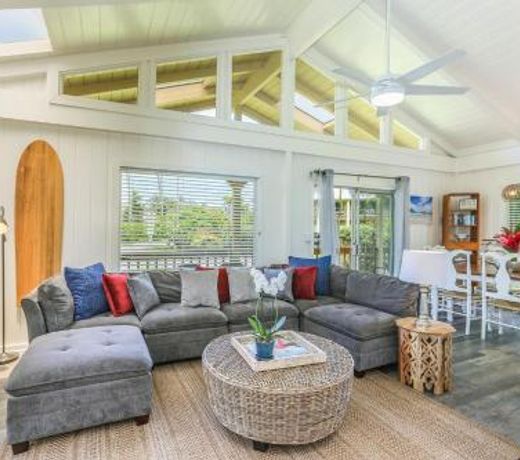Beautiful Hanalei Home, walk to the Bay/Town. August-November 10% Discount!