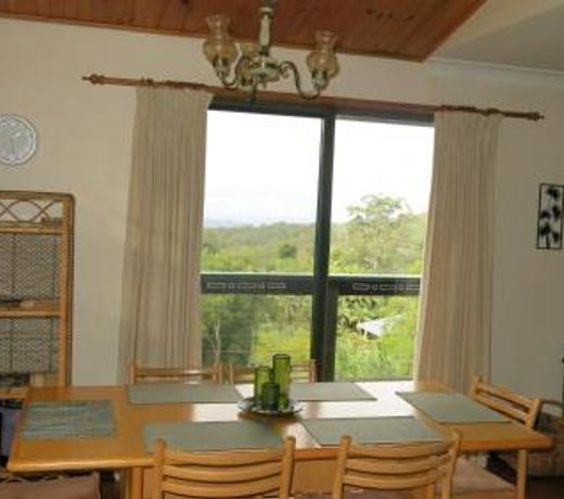 Ravensbourne Escape - Cedar Lodge