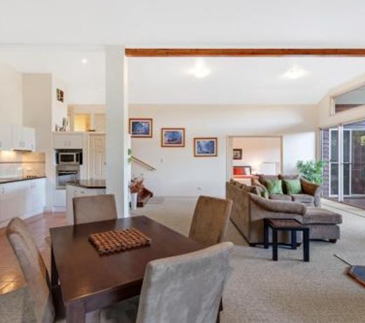 Ravensbourne Escape- Kookaburra Kottage