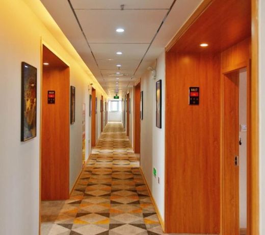 Shell Hotel Wuhu Jiujiang District Daqiao Town Huashan Road