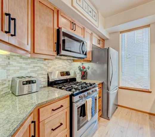 Ski-In Ski-Out Squaw Valley Lodge Slopeside Townhome