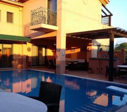4-seasons pool villa near Meteora
