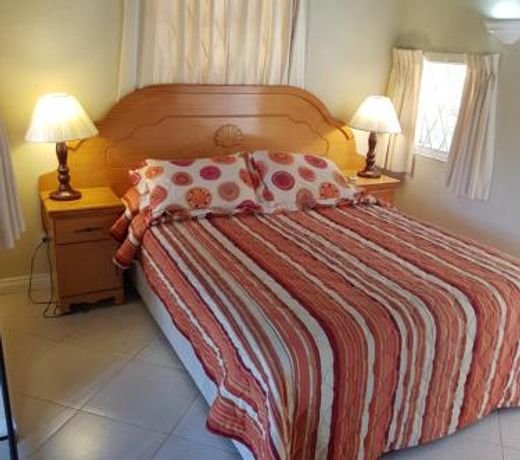 Beautiful South Coast 1bed Apt with Pool SC 7A