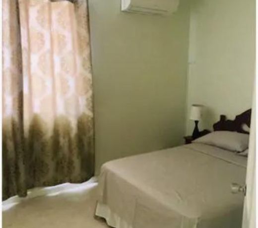 Luxmore Apartments