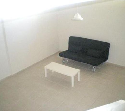 House with 2 bedrooms in Rota with shared pool and enclosed garden 500 m from the beach