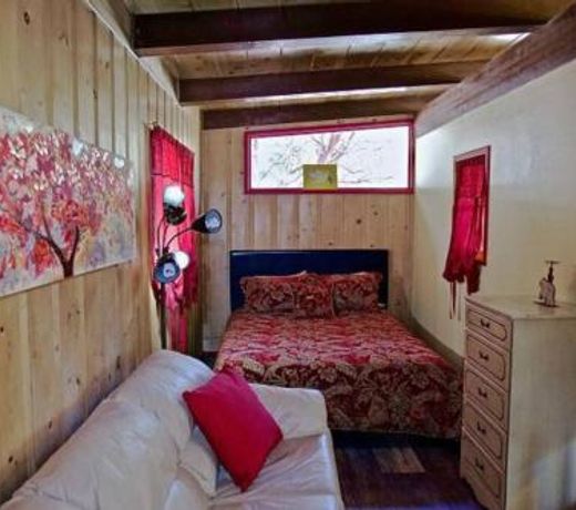 Rocky Mountain Cottage: Pet Friendly, Wi-Fi,