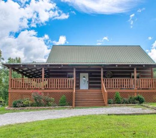 Twin Cub Lodge