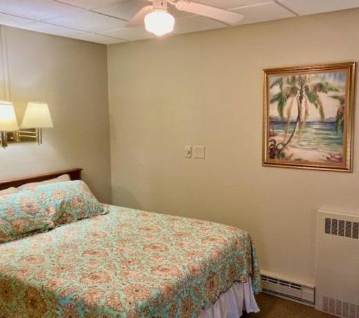 Garden Grove Retreat near Pictured Rocks, Fayette, Trails