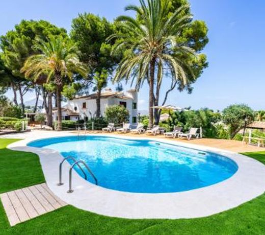 Mediterranean Villa with Amazing Views