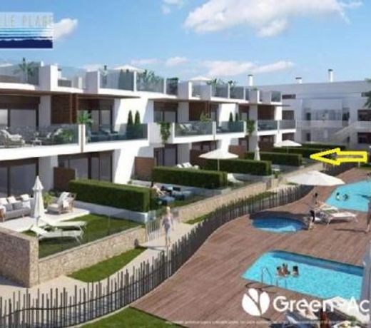 Exclusive new apartment on the beach
