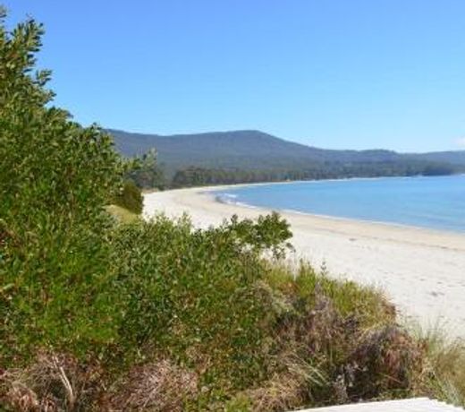 Yolla Beach House