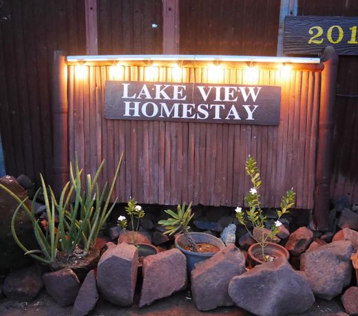 Lakeview Homestay