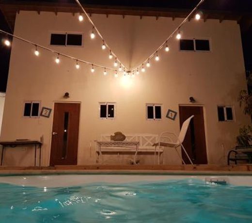Anate Beach Apartments, Mangel Alto