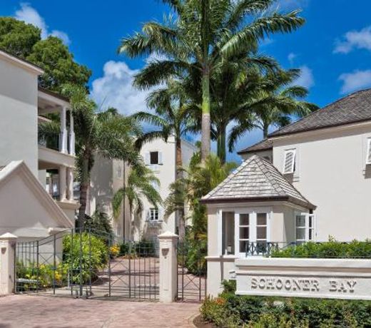 Schooner Bay 206, The Palms