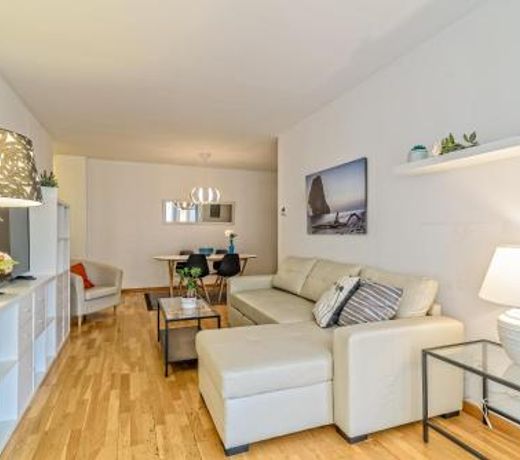 Apartamento&piscina cerca de Barcelona