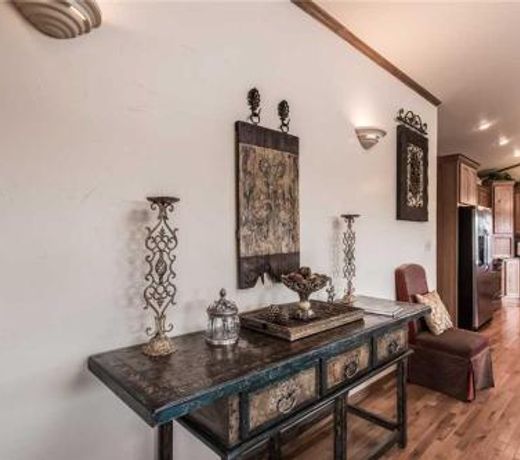 Mountain Views, 3 Bedrooms, Sleeps 6, Jetted Tub, WiFi, Hot Tub, Deck
