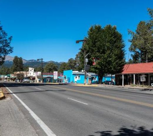 Alto Family Escape, 4 Bedrooms, Sleeps 8, Hot Tub, Pool Table, Games
