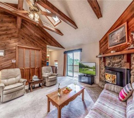 Hidden Canyon, 3 Bedrooms, Hot Tub, Near Forest, Sleeps 6